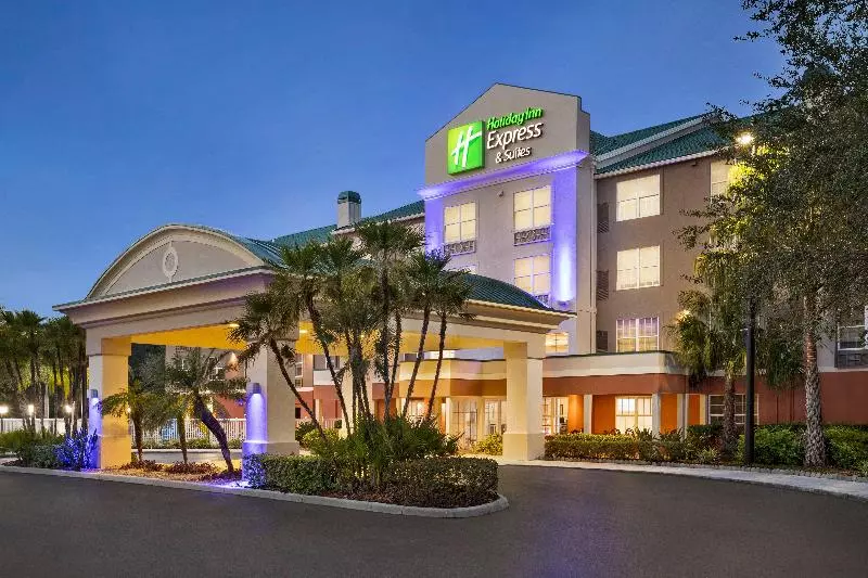 فندق Holiday Inn Express & Suites Sarasota East, An Ihg