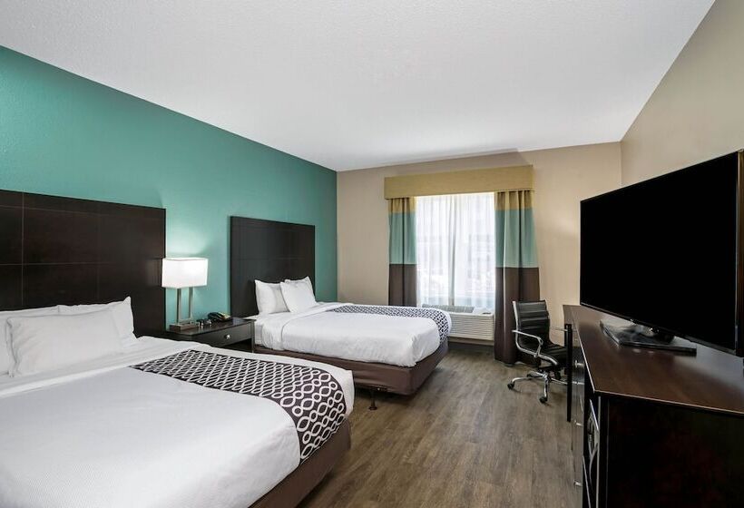 ホテル La Quinta By Wyndham Lebanon