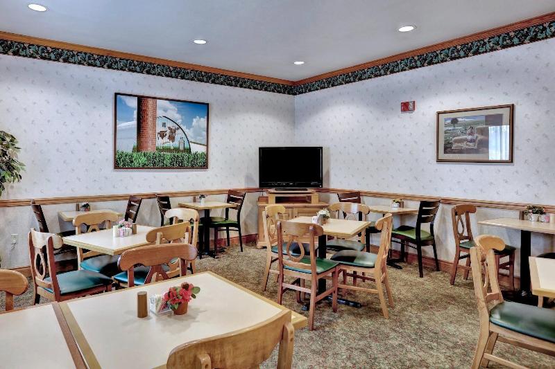 Szálloda Lancaster Inn & Suites