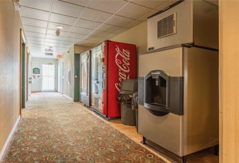 Szálloda Lancaster Inn & Suites