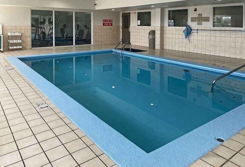 酒店 Quality Inn & Suites Cincinnati Sharonville