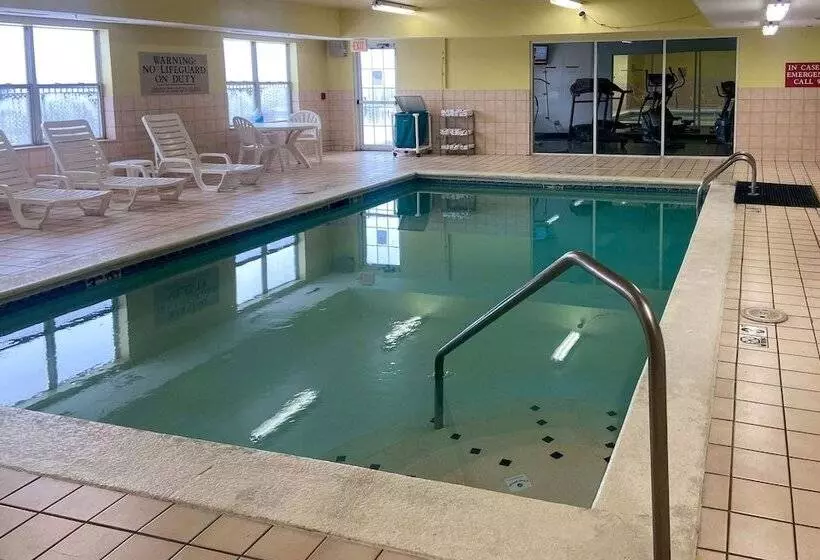 酒店 Quality Inn & Suites Cincinnati Sharonville