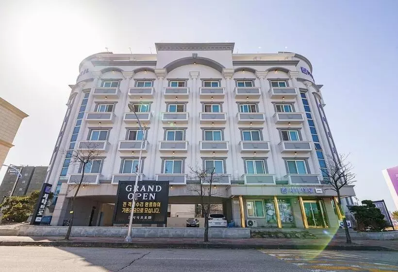 مُتل Sokcho Sinabro