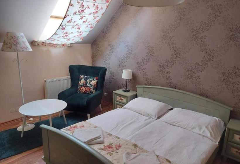 پانسیون Bella Penzion