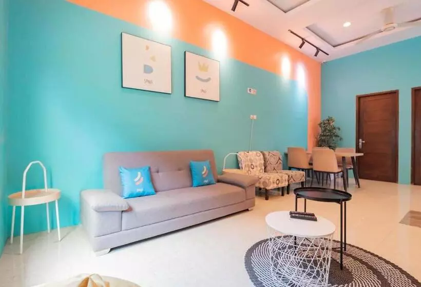 Sans Hotel Budaya Cirebon