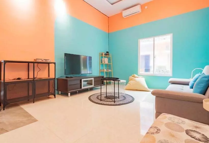 Sans Hotel Budaya Cirebon