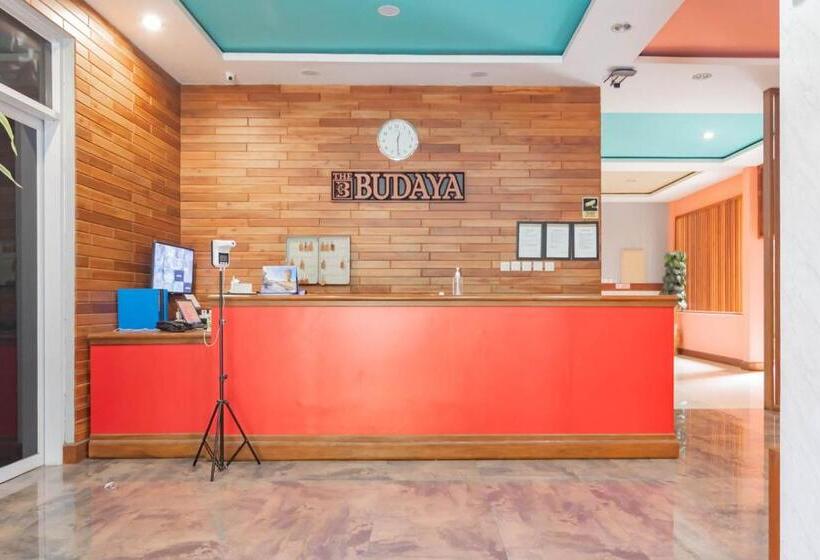 Sans Hotel Budaya Cirebon