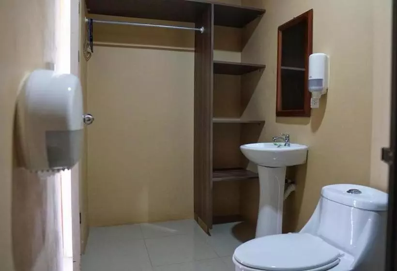 Hotelli Heliconia Los Chiles