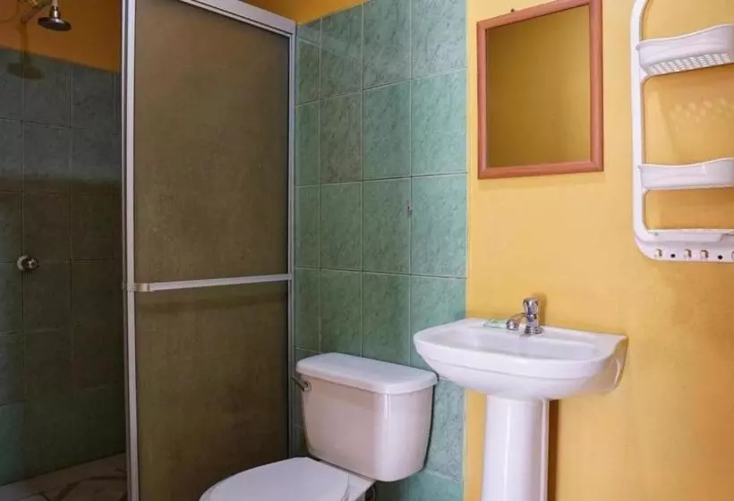 Hotelli Heliconia Los Chiles