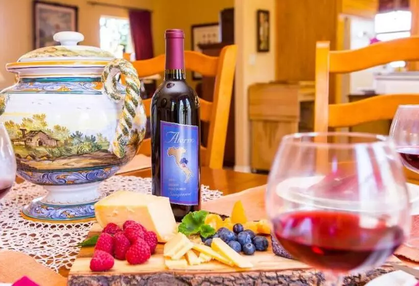 ペンション Aterno Vineyard, Guest House