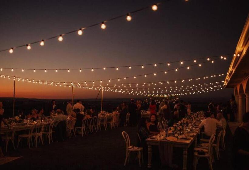 بنسيون Aterno Vineyard, Guest House