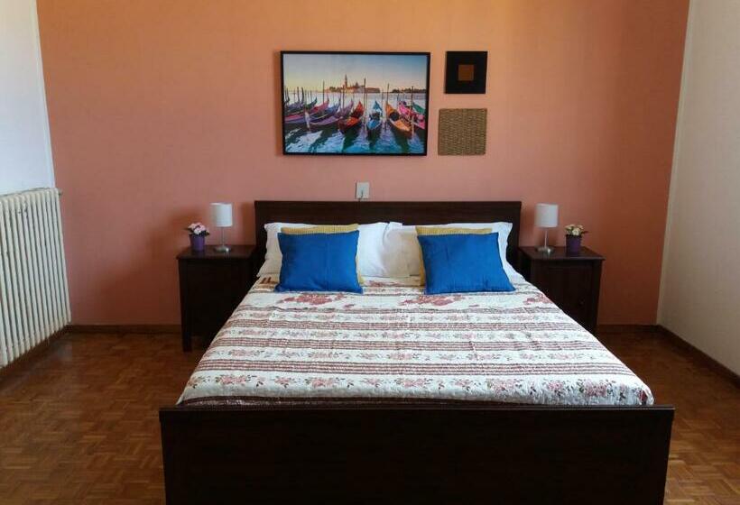 پانسیون Near To Pisa Airport Guesthouse