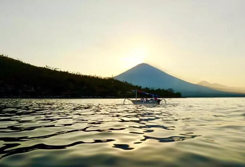 ユースホステル Agung Inn Amed