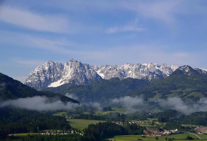 ユースホステル Pension Anneliese