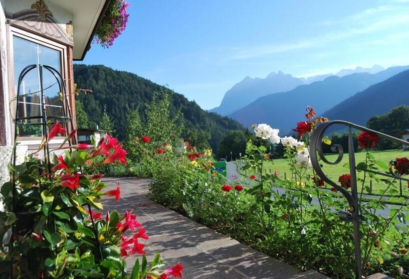 ユースホステル Pension Anneliese