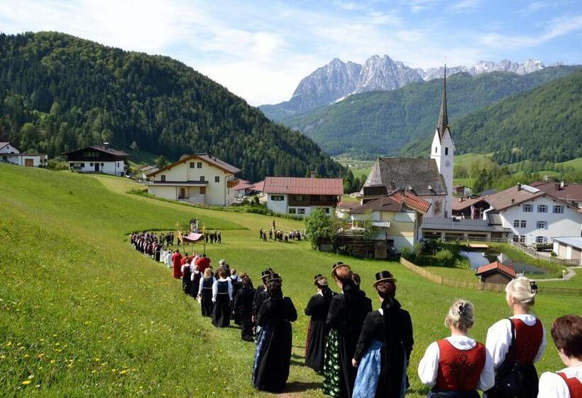 ユースホステル Pension Anneliese