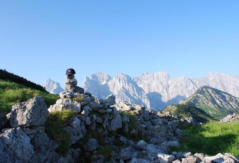 ユースホステル Pension Anneliese