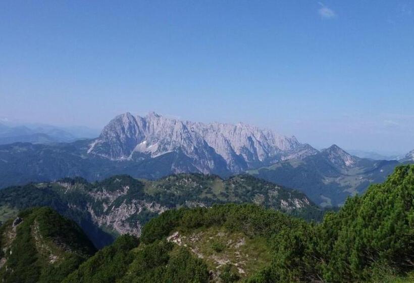 ユースホステル Pension Anneliese