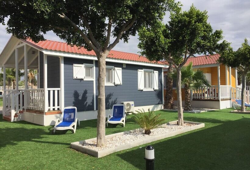 בית מלון כפרי Camping Lo Monte