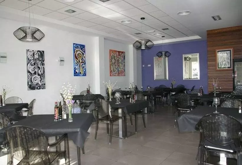 Hotelli Camping Lo Monte