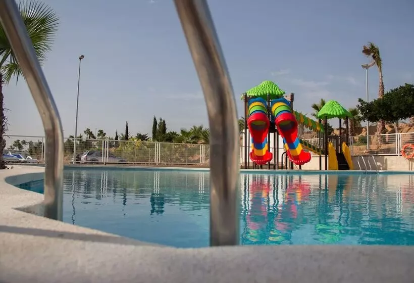 Hotelli Camping Lo Monte