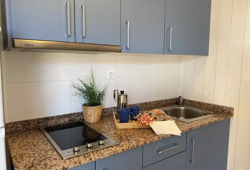 Hotelli Camping Lo Monte