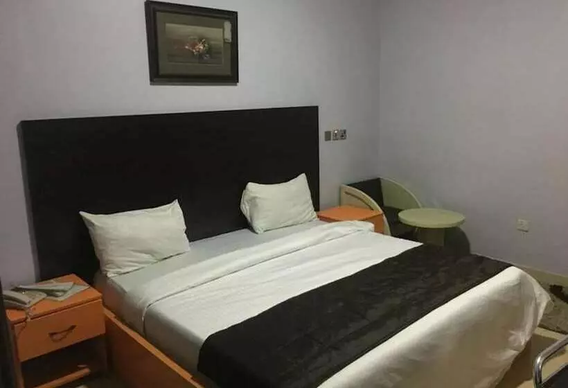 L Avalon Hotel And Suites