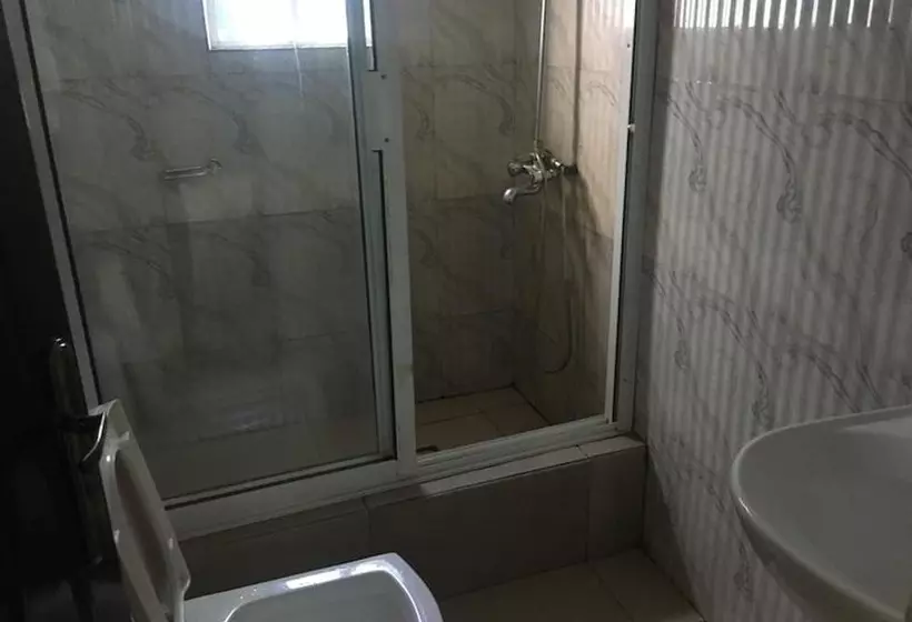 L Avalon Hotel And Suites