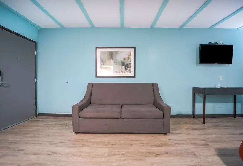 Hotelli Rodeway Inn & Suites North Hollywood Burbank Airport   Universal Area