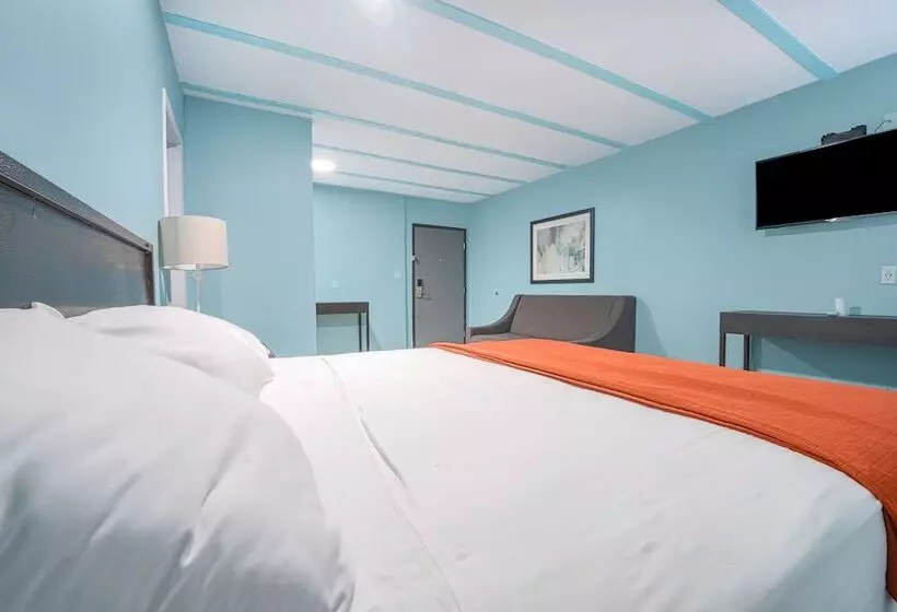 Hotelli Rodeway Inn & Suites North Hollywood Burbank Airport   Universal Area