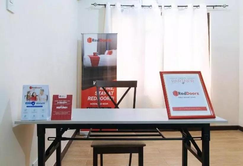 هتل Reddoorz @ Tierra De Oro Resort