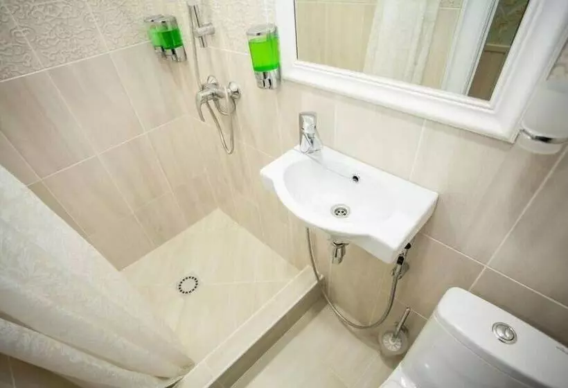 ホテル Travelto Repina