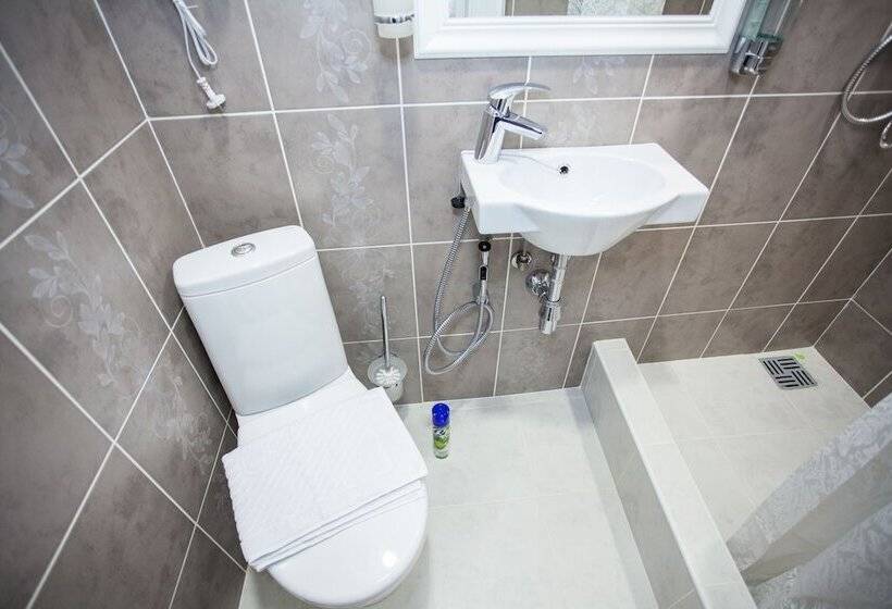 فندق Travelto Repina