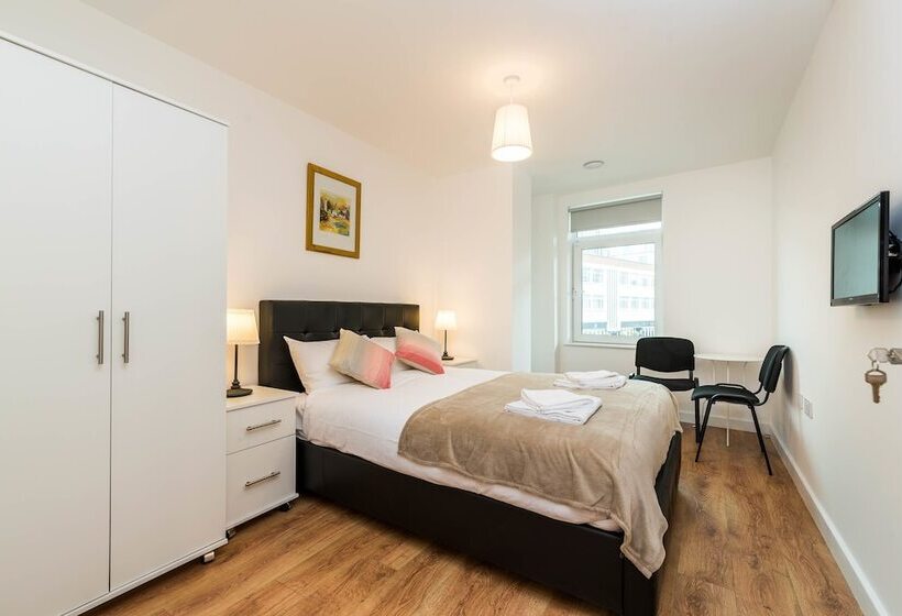 Pensione Greens End House