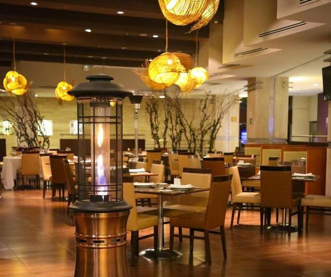 فندق Alto Del Sol Calama