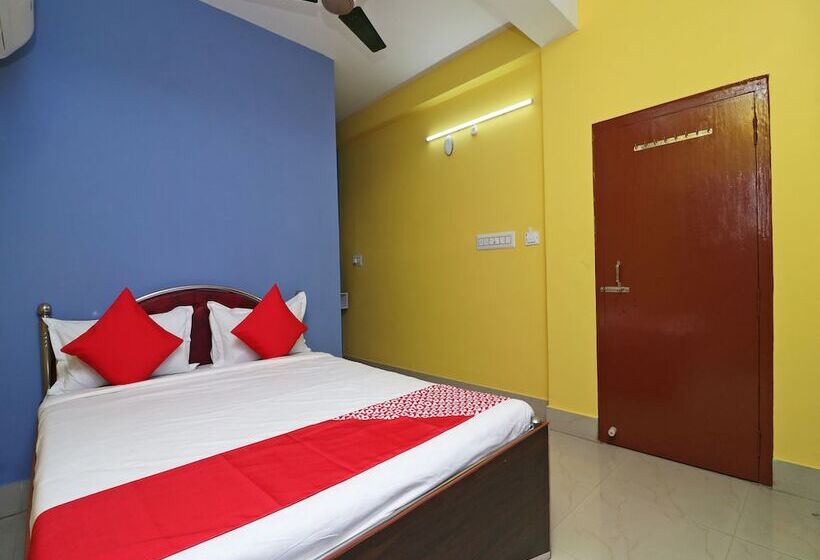 فندق Oyo 16496 Trinayani Atithi Niwas
