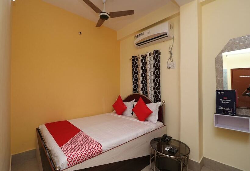 فندق Oyo 16496 Trinayani Atithi Niwas