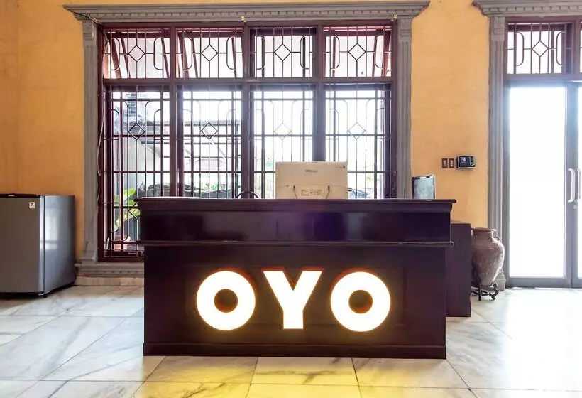 ホテル Oyo 2777 Sleepover Sei Serayu