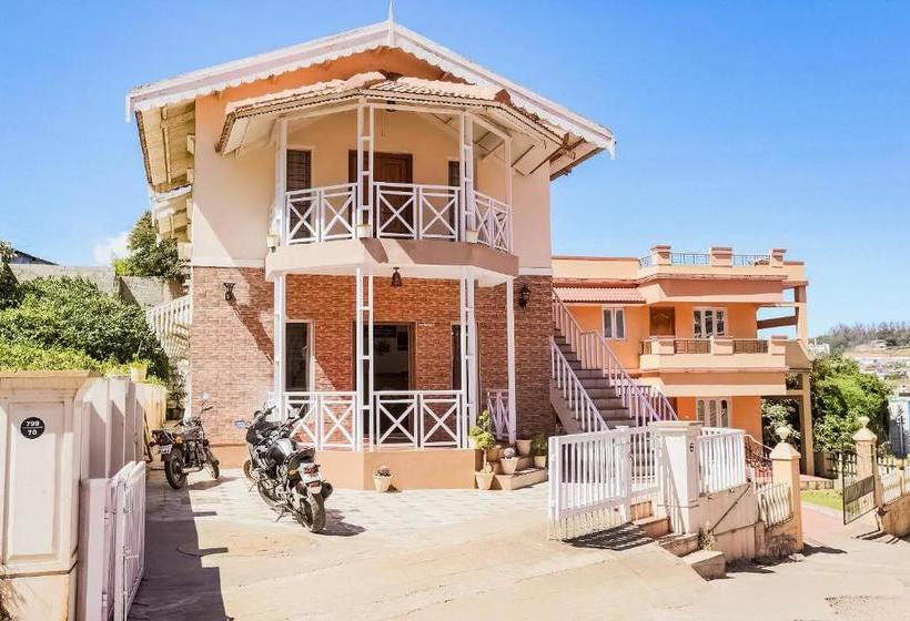 Отель Oyo 63957 Moon Shine Cottage