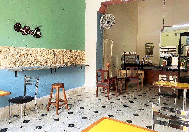 ホテル Oyo Posada Espinosa