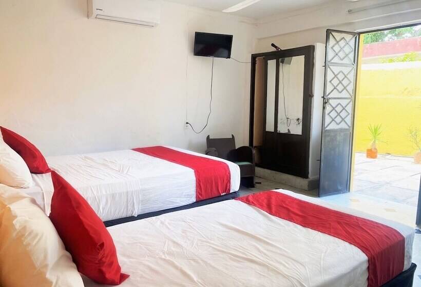 ホテル Oyo Posada Espinosa