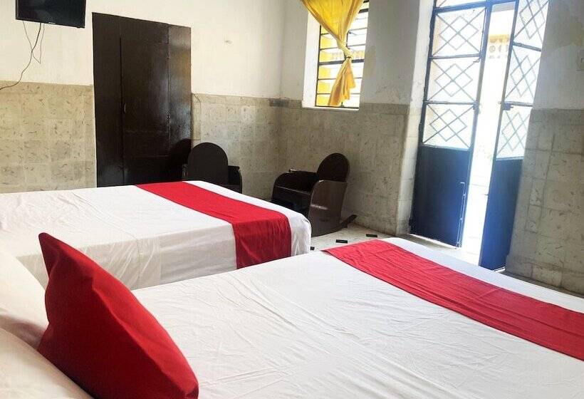 ホテル Oyo Posada Espinosa