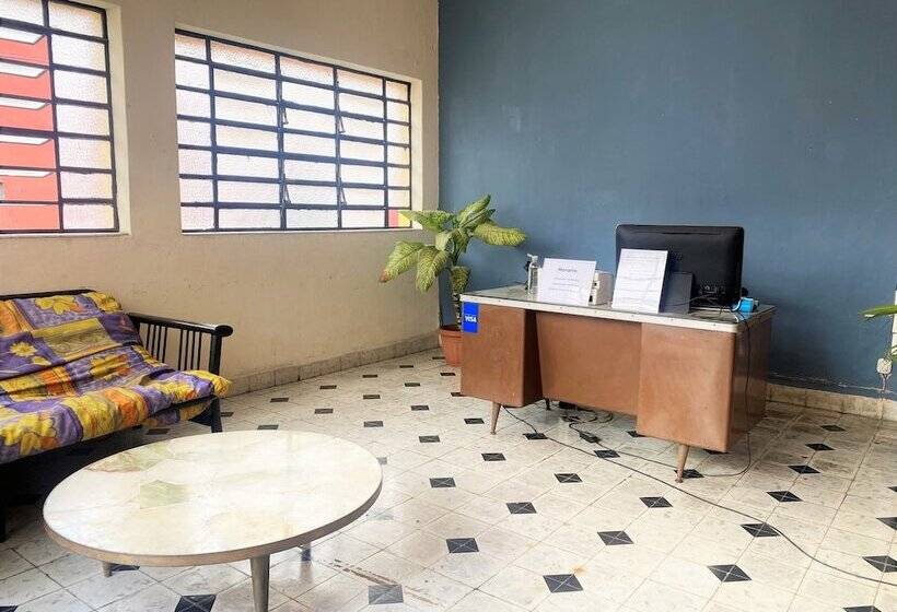 ホテル Oyo Posada Espinosa