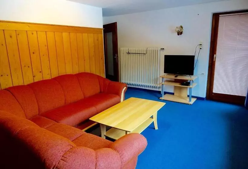 ペンション Haus Talblick
