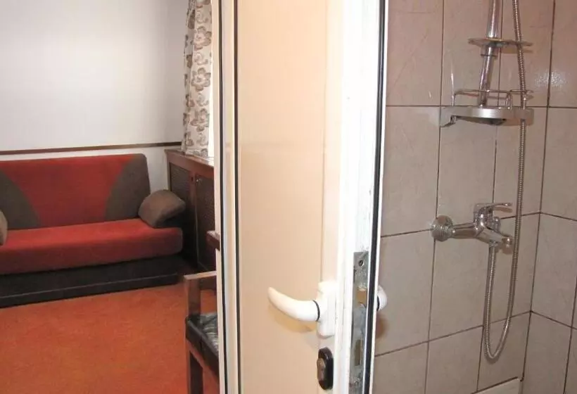 Aamiaismajoitus (B&B) Villa Elitte Predeal