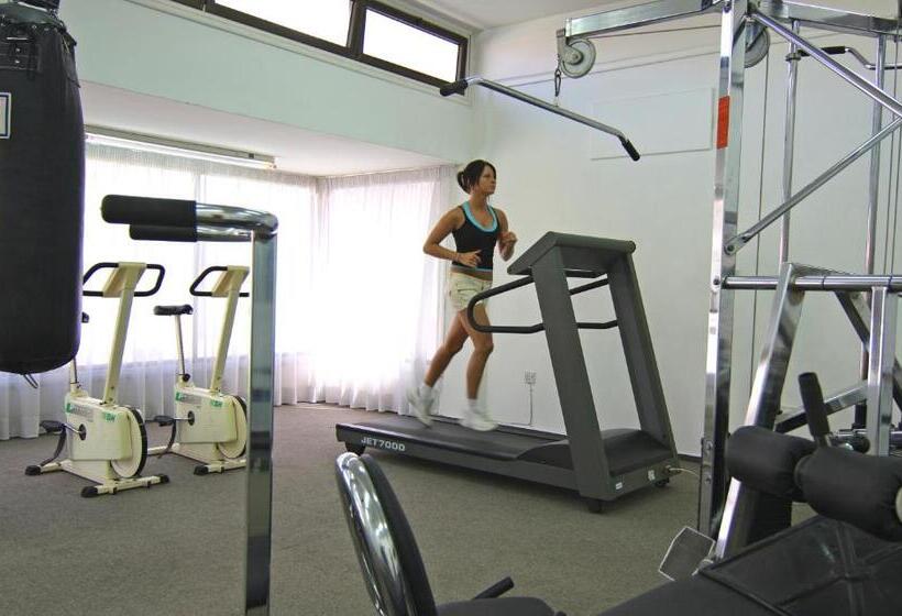 Corallia Beach Hotel Apartments