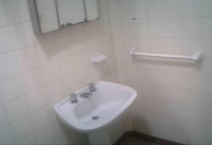 Capsulehotel Low Cost Dpto