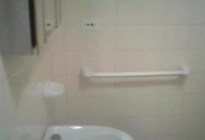 Kapselihotelli Low Cost Dpto