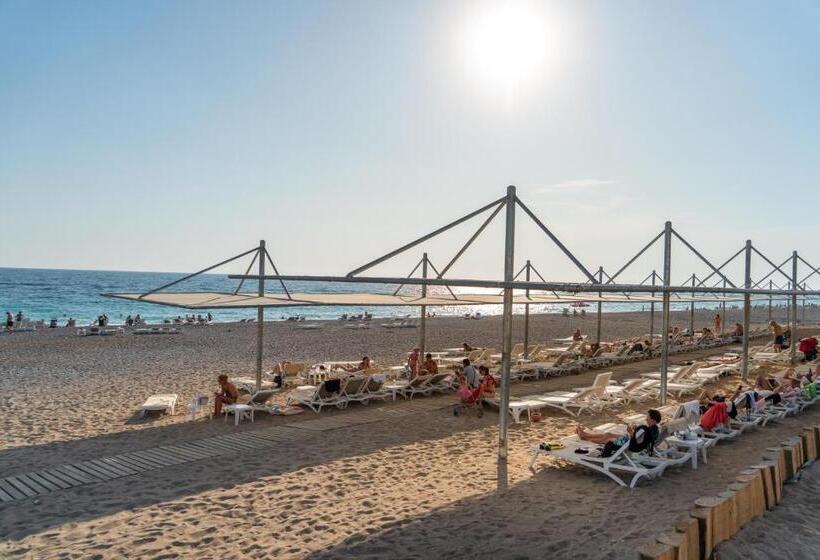 هتل Master Family Club