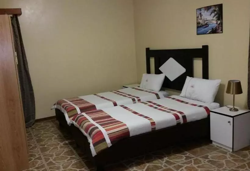 پانسیون Dolphin Guest House